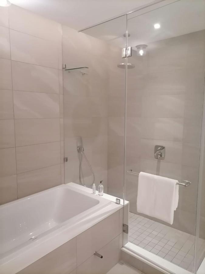 Houghton Suites Johannesburg Bagian luar foto